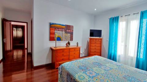 VENDA de MORADIA - VIVENDA com alojamento local e piscina - Fenais da Luz, Ponta Delgada, São Miguel, Açores