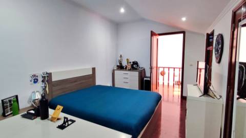 VENDA de MORADIA - VIVENDA com alojamento local e piscina - Fenais da Luz, Ponta Delgada, São Miguel, Açores