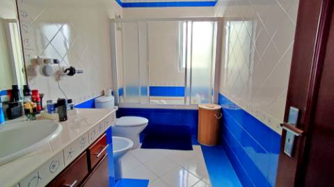 VENDA de MORADIA - VIVENDA com alojamento local e piscina - Fenais da Luz, Ponta Delgada, São Miguel, Açores