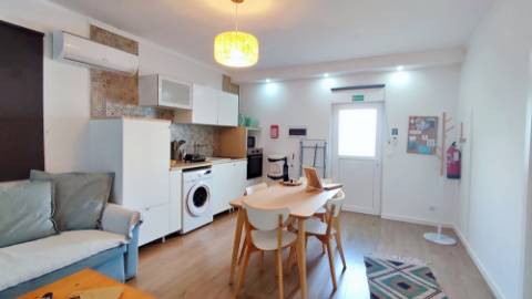 VENDA de MORADIA - VIVENDA com alojamento local e piscina - Fenais da Luz, Ponta Delgada, São Miguel, Açores