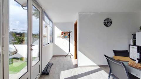 VENDA de MORADIA - VIVENDA com alojamento local e piscina - Fenais da Luz, Ponta Delgada, São Miguel, Açores