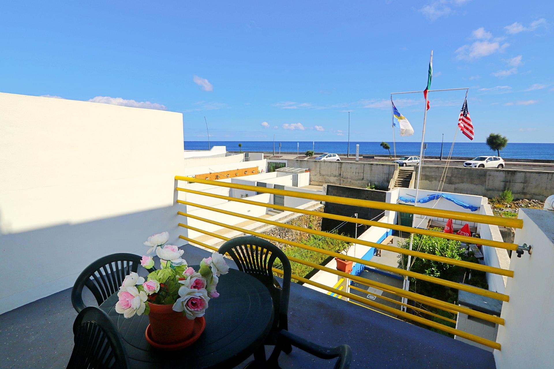 VENDA de CASA - MORADIA com VISTA MAR - Rosto do Cão (São Roque), Ponta Delgada, São Miguel, Açores