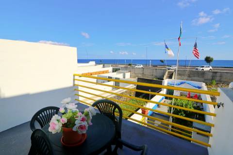 VENDA de CASA - MORADIA com VISTA MAR - Rosto do Cão (São Roque), Ponta Delgada, São Miguel, Açores