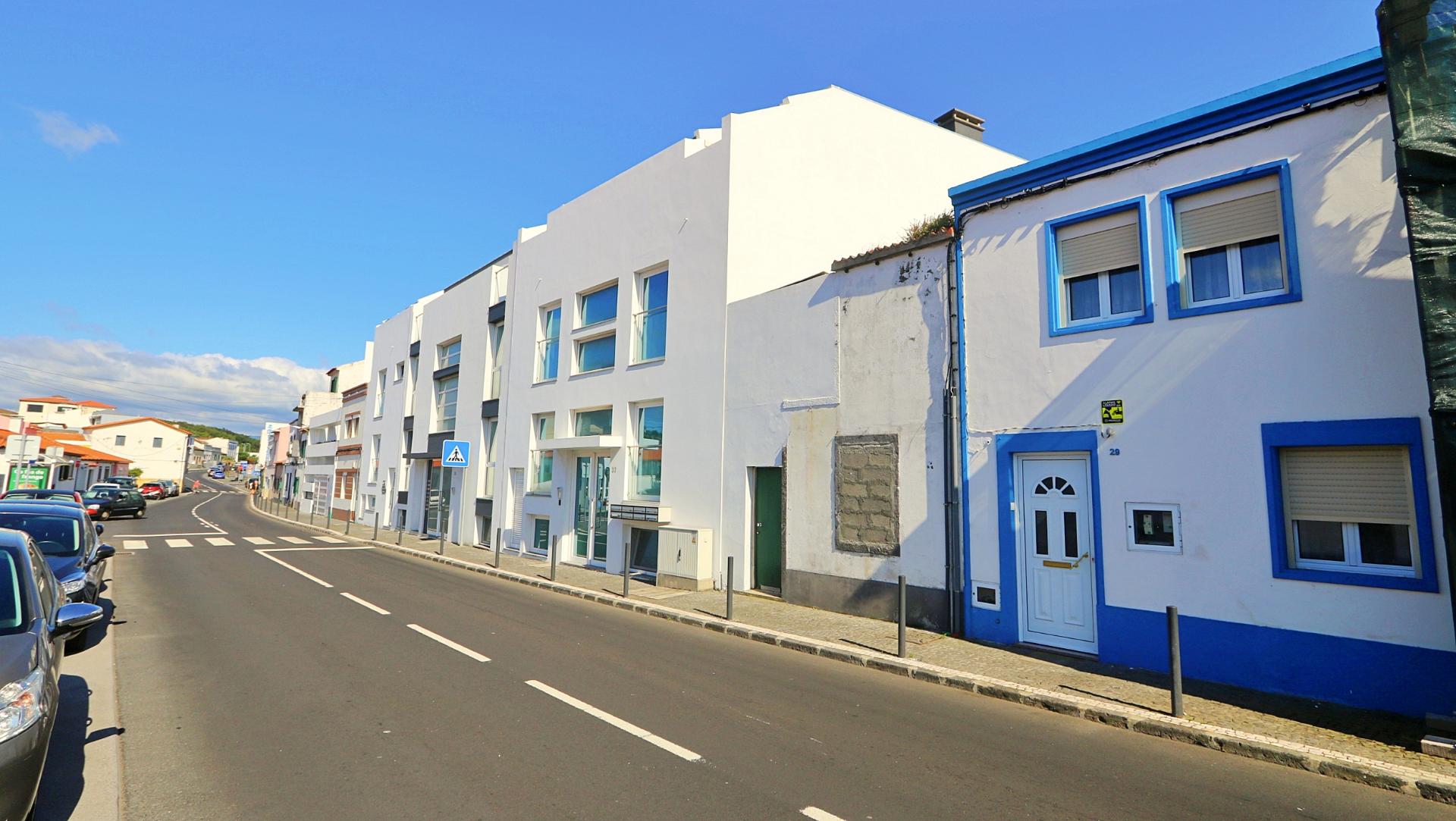 VENDA de CASA - MORADIA com VISTA MAR - Rosto do Cão (São Roque), Ponta Delgada, São Miguel, Açores