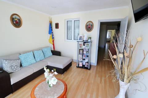 VENDA de CASA - MORADIA com VISTA MAR - Rosto do Cão (São Roque), Ponta Delgada, São Miguel, Açores