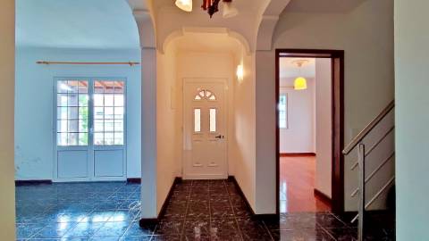 VENDA de CASA - MORADIA com garagem, jardim e quintal - Pico da Pedra, Ribeira Grande, São Miguel, Açores