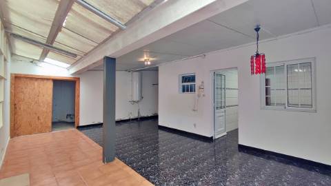 VENDA de CASA - MORADIA com garagem, jardim e quintal - Pico da Pedra, Ribeira Grande, São Miguel, Açores