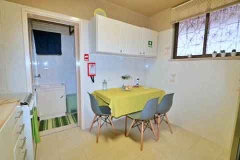 APARTAMENTO T3 MOBILADO com VISTA MAR para ARRENDAR - Pópulo, São Roque, Ponta Delgada, São Miguel, Açores