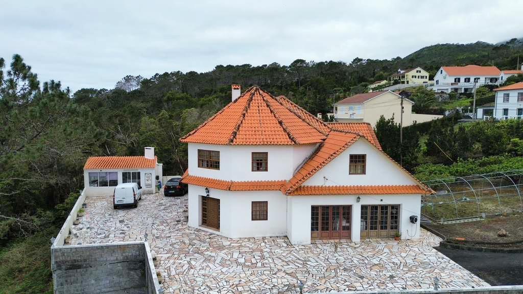 VENDA de MORADIA - VIVENDA T5 com vista mar - São João, Lajes do Pico, Ilha do PICO, Açores