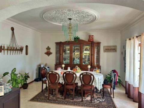 VENDA de MORADIA - VIVENDA T5 com vista mar - São João, Lajes do Pico, Ilha do PICO, Açores