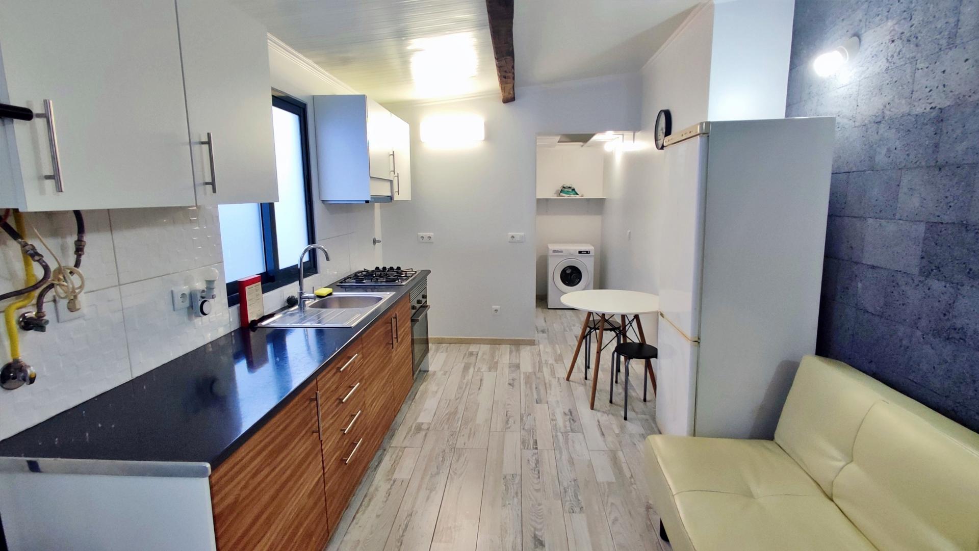 ANEXO de MORADIA para ARRENDAR Mobilado e Equipado - São Pedro, Ponta Delgada, ilha de São Miguel, Açores