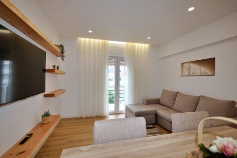 APARTAMENTO T2 para ARRENDAR junto ao Hospital e Parque Atlântico, Ponta Delgada