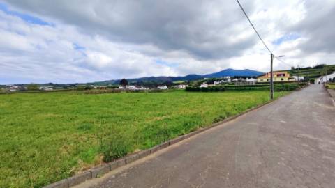 VENDA de AMPLO TERRENO URBANO com VISTA MAR - Santo António Nordestinho, Nordeste, Ilha de São Miguel, Açores
