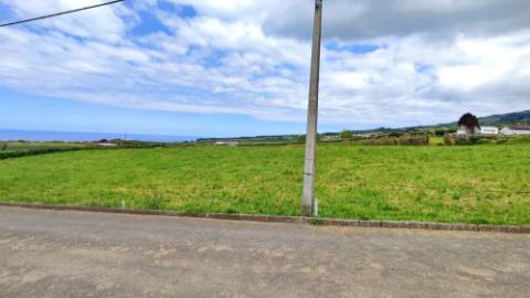 VENDA de AMPLO TERRENO URBANO com VISTA MAR - Santo António Nordestinho, Nordeste, Ilha de São Miguel, Açores