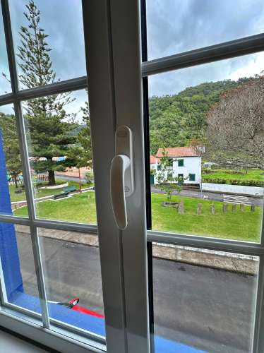 AMPLA MORADIA para VENDA com Licença AL - Faial da Terra, Povoação, São Miguel, Açores