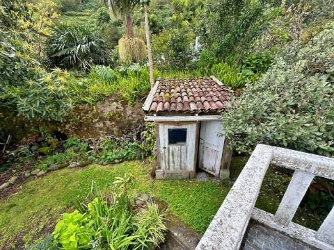 AMPLA MORADIA para VENDA com Licença AL - Faial da Terra, Povoação, São Miguel, Açores