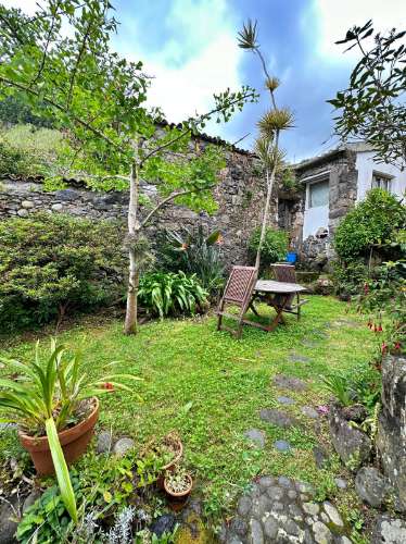 AMPLA MORADIA para VENDA com Licença AL - Faial da Terra, Povoação, São Miguel, Açores