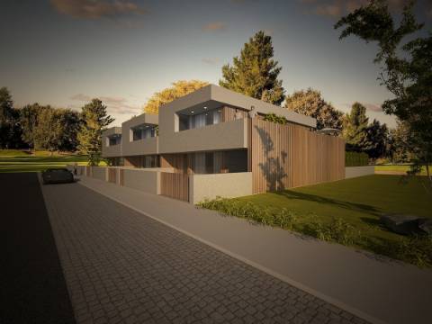 MORADIAS T3+1 CENTRO