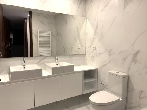 MORADIA NOVA T3 + ESCRITÓRIO - PRONTA A HABITAR !!