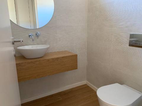 MORADIA DE 3 FRENTES C/ NOVA - ANTAS