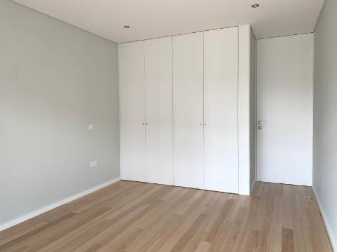 MORADIA DE 3 FRENTES C/ NOVA - ANTAS