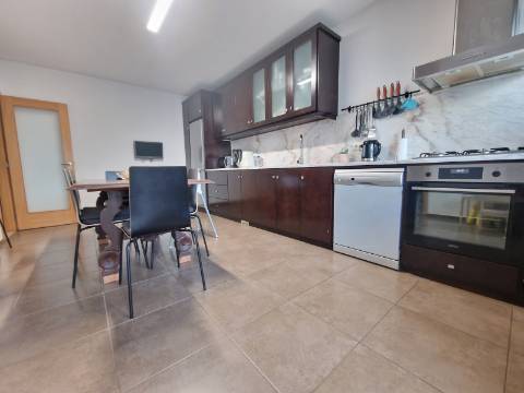 Moradia T3 - 3 Frentes