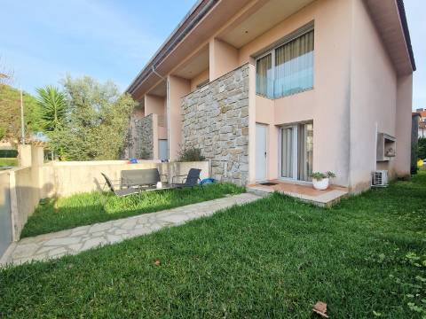 Moradia T3 + Escritório - Á entrada da Cidade