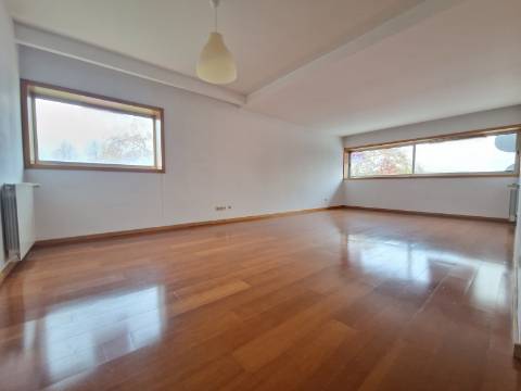 Apartamento T2 Como Novo - Centro da Cidade