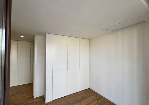 APARTAMENTO T1 NOVO - JOANE