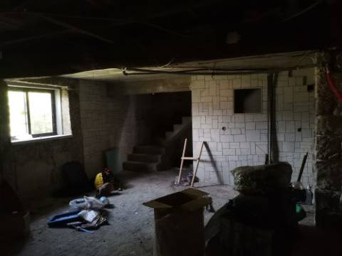 Moradia T4 para Restauro