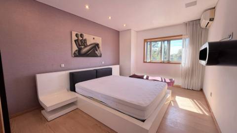 MORADIA T3 C/ NOVA - À ENTRADA DA CIDADE