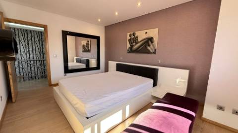 MORADIA T3 C/ NOVA - À ENTRADA DA CIDADE