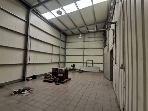 Pavilhão industrial - Gavião