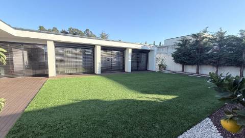 MORADIA INDIVIDUAL - LOURO