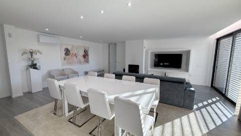 MORADIA INDIVIDUAL - LOURO