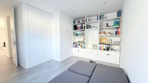 MORADIA INDIVIDUAL - LOURO