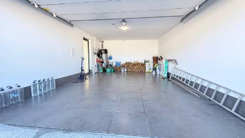 MORADIA INDIVIDUAL - LOURO