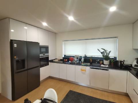 MORADIA T3 C/ NOVA - CAVALÕES