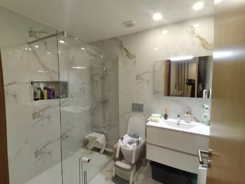 MORADIA T3 C/ NOVA - CAVALÕES