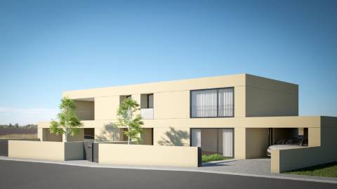 Moradia T3 de 3 frentes - Nova