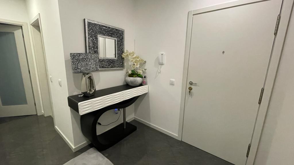 APARTAMENTO T3 C/ NOVO - Junto ao Centro - Talvai