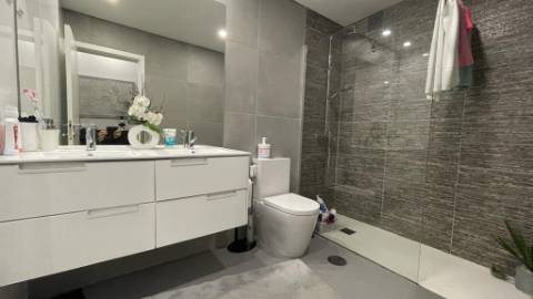 APARTAMENTO T3 C/ NOVO - Junto ao Centro - Talvai