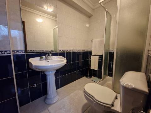 APARTAMENTO T3 C/ NOVO - Junto ao Centro - Talvai