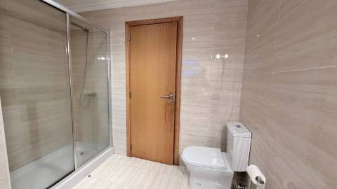 APARTAMENTO T3 C/ NOVO - Junto ao Centro - Zona Privilegiada