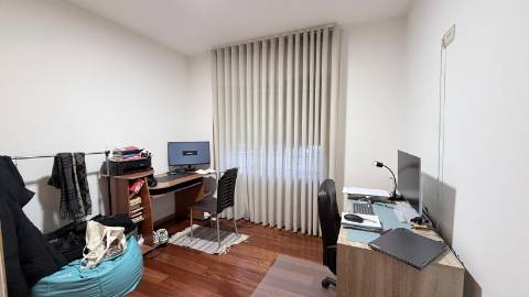 APARTAMENTO T3 C/ NOVO - Junto ao Centro - Zona Privilegiada
