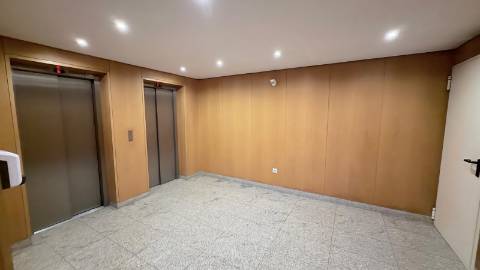 APARTAMENTO T3 C/ NOVO - Junto ao Centro - Zona Privilegiada