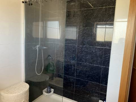 MORADIA T3+1 c/ Nova