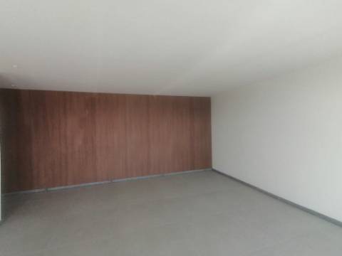 APARTAMENTO T3 NOVO - ALUGAR