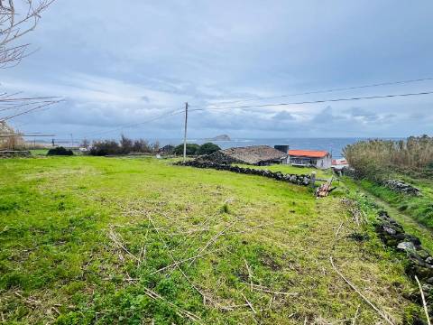 VENDE-SE MORADIA NA ILHA DA GRACIOSA