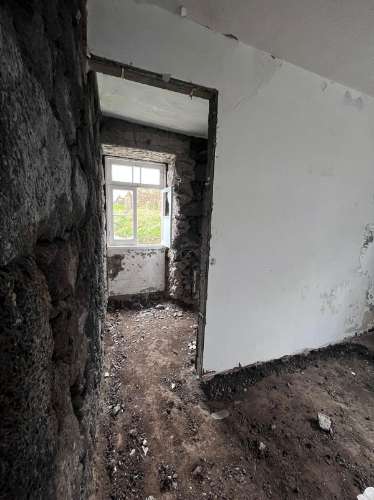 VENDE-SE MORADIA NA ILHA DA GRACIOSA